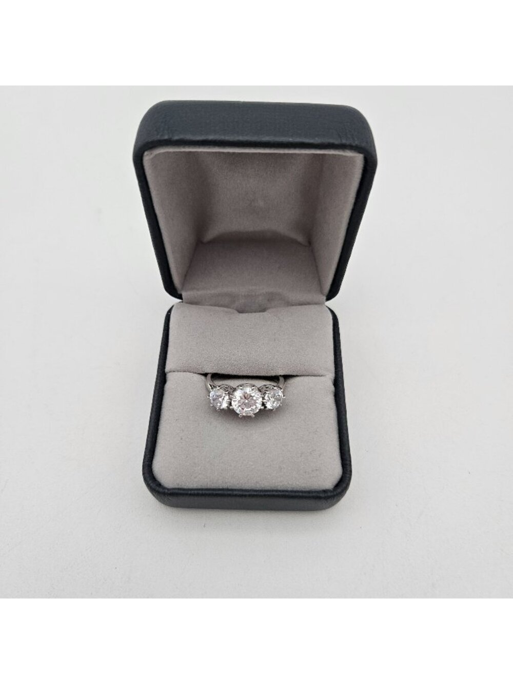 Bradford Exchange Sterling 925 Diamonesk 3 Crystal Ring Size 6.5 Boxed